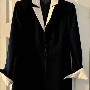 Vintage Liz Claiborne Dark Navy Suit Jacket W/White Collar/Sleeves Buttons up